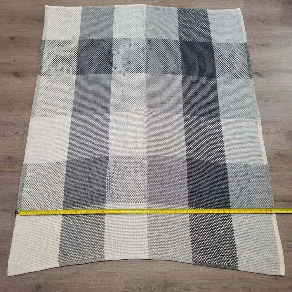 MUUTO‎ Loom Throw Modern Checkered Throw Blanket Gray White Scandinavian Design